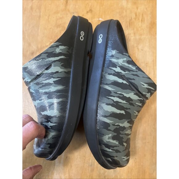 OOFOS Clogs Shoes OOCLOOG Limited Green Camo Recovery Mens 10 Womens 12 Slip On - Picture 7 of 11